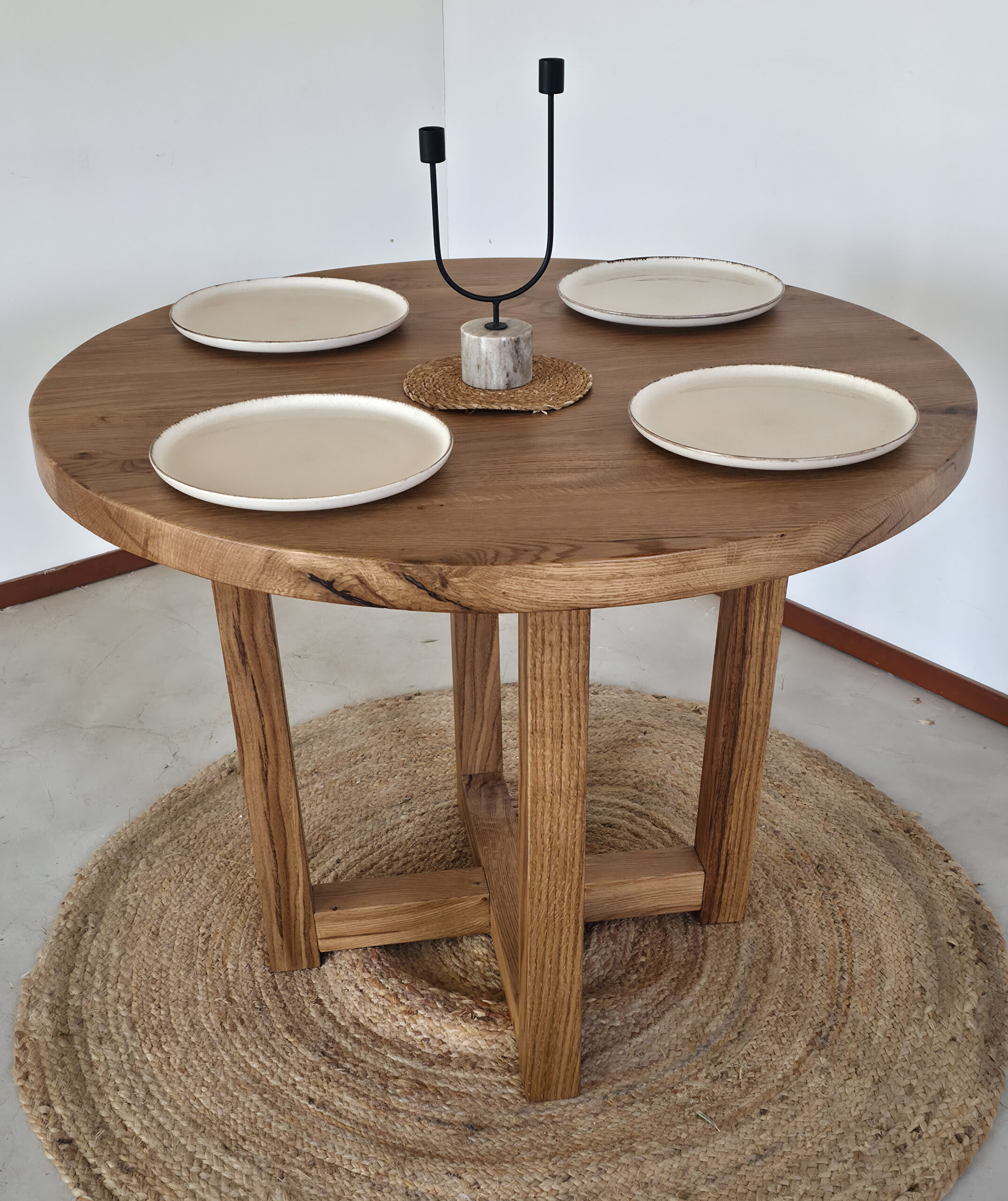 trapezi-trapezarias-xylino-masif-stroggylo-133-2