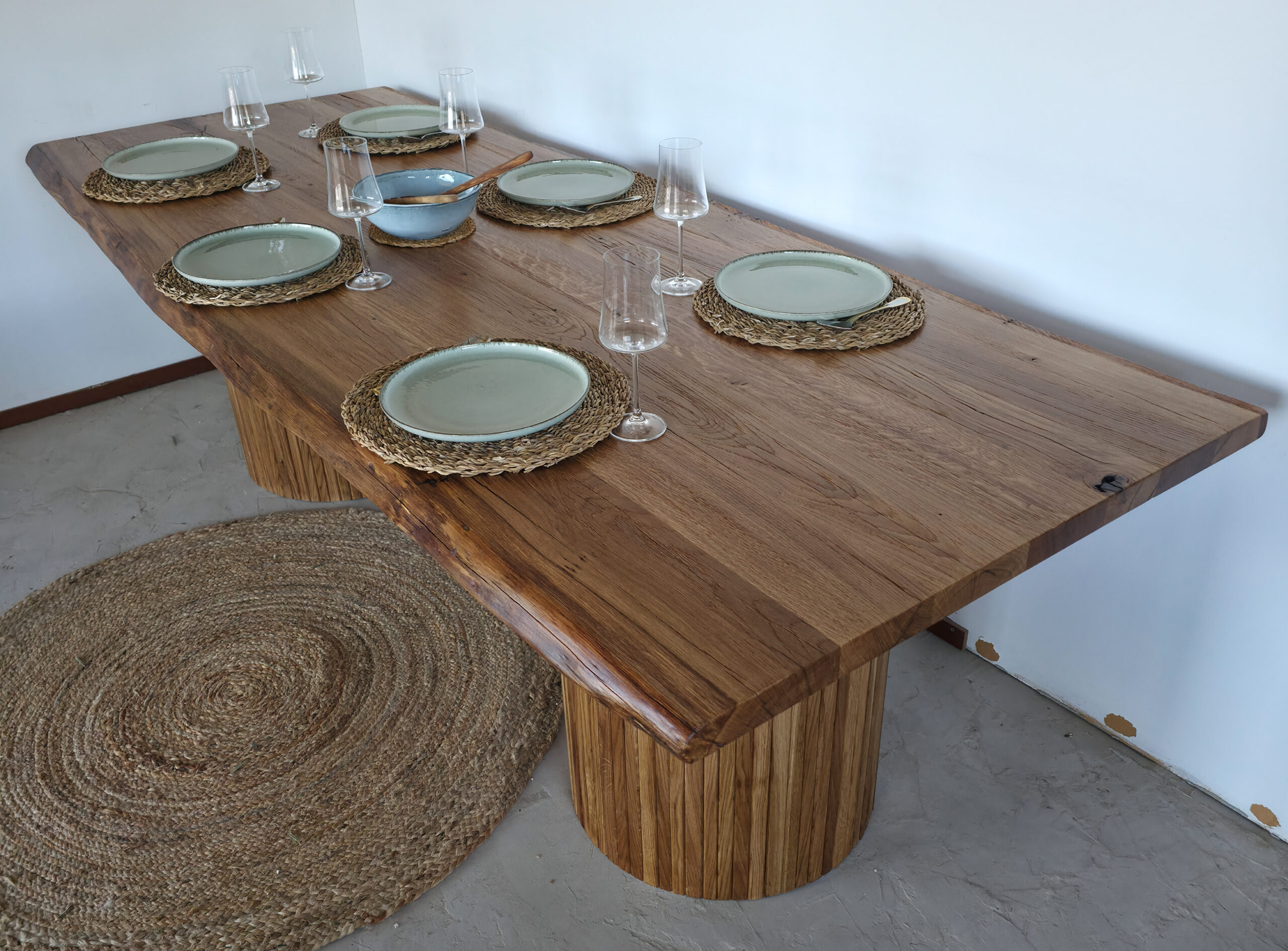 xeiropoiito-xylino-trapezi-trapezarias-132-3